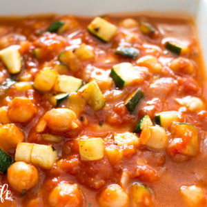 http://www.veganglutenfreelife.com/easy-tomato-soup-with-chickpeas/
